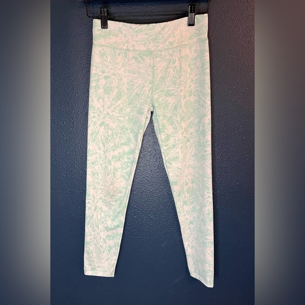 New Balance Girls’ Athletic Leggings – Size M (10/12)